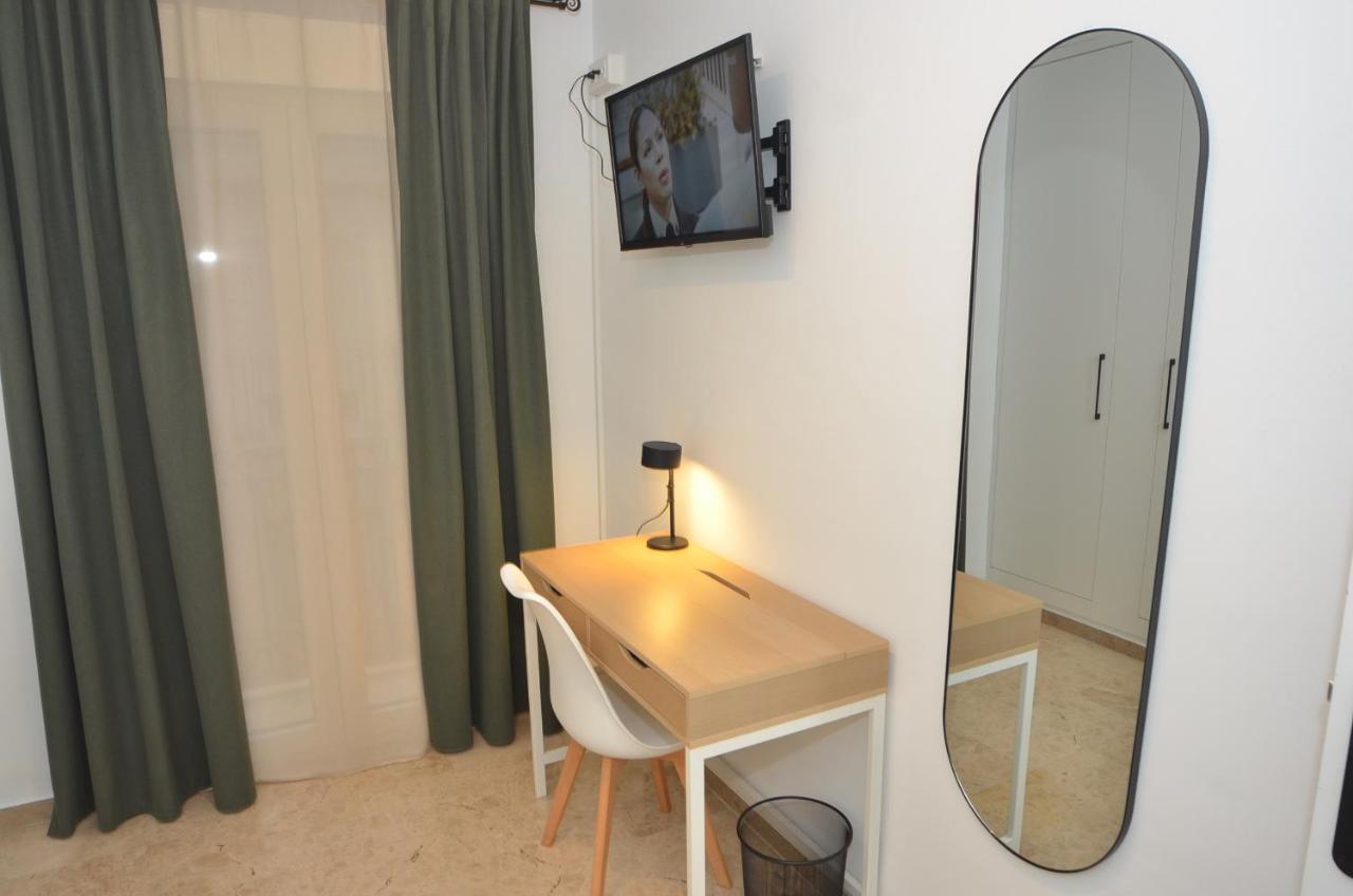Alojamiento Azahara Málaga Exteriör bild